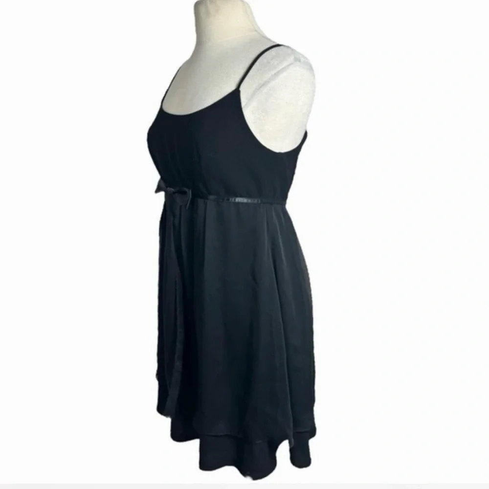 Vintage 90's black babydoll mini dress - Picture 2 of 6